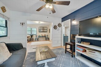 409 Northclift Dr in Raleigh, NC - Foto de edificio - Building Photo