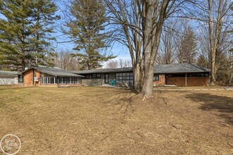 1765 E Predmore Rd, Unit X Phoenix-1519A in Oakland Township, MI - Building Photo - Building Photo