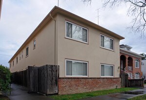 2721 T St in Sacramento, CA - Building Photo