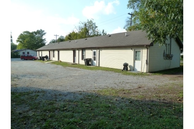 330-340 Jackson St in Murfreesboro, TN - Foto de edificio - Building Photo