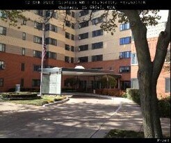 5056 N Marine Dr in Chicago, IL - Building Photo