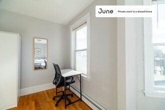 Private bedroom in 4 bed/1 bath Home in Boston, MA - Building Photo - Building Photo