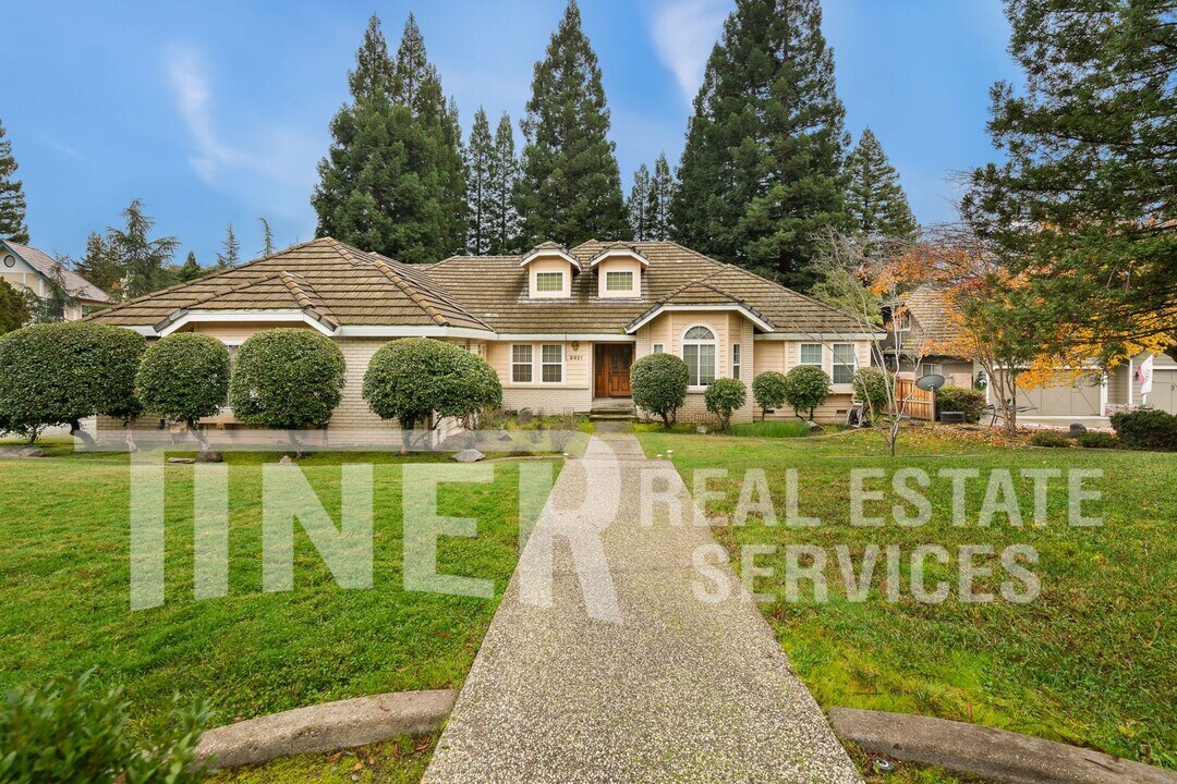 3921 Rawhide Rd in Rocklin, CA - Building Photo