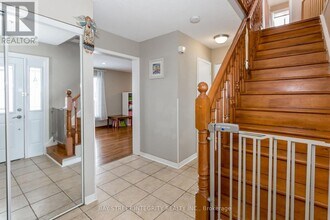 3 Maplegrove Ave in Bradford West Gwillimbury, ON - Building Photo - Building Photo