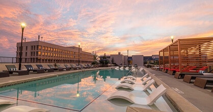 Adley City Springs in Sandy Springs, GA - Foto de edificio - Building Photo