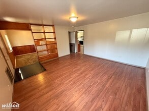 1007 W Fremont Ave in Selah, WA - Building Photo - Building Photo