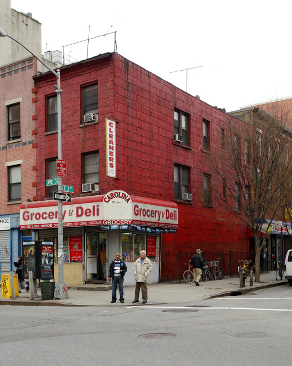 19 Avenue D in New York, NY - Foto de edificio