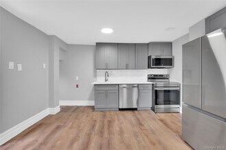 3338 Fort Independence St in Bronx, NY - Building Photo - Building Photo