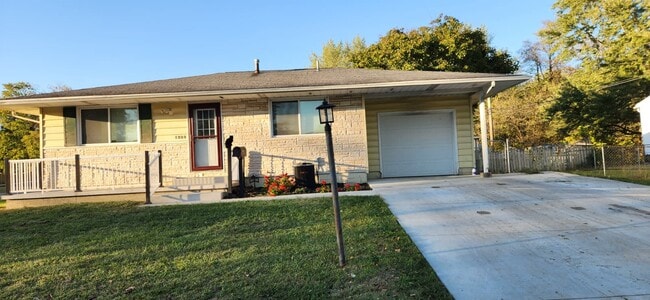 property at 1323 Essex Dr