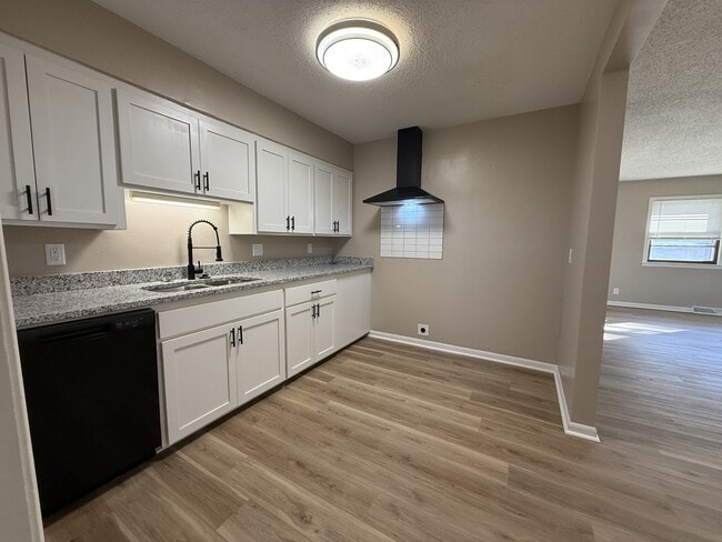 8514 W 9th St N in Wichita, KS - Building Photo - Building Photo