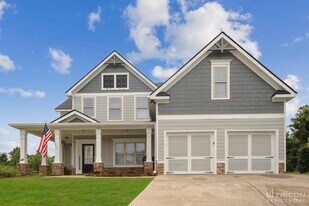 2010 Tiffany Ct in Villa Rica, GA - Building Photo