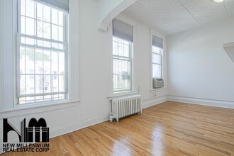 1711 8th Ave in Brooklyn, NY - Building Photo - Interior Photo