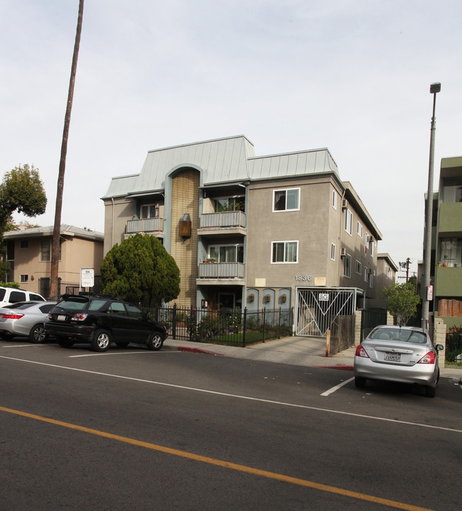 1836 North Kingsley in Los Angeles, CA - Building Photo