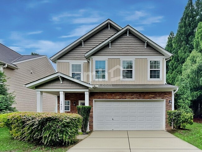property at 1407 Eastway Dr