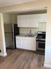 821 Bonaparte Ave in Baltimore, MD - Building Photo - Building Photo