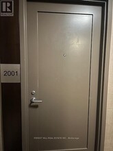 320 Tweedsmuir Ave in Toronto, ON - Building Photo - Building Photo