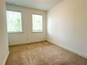 6605 Beacon Dr in Sandy Springs, GA - Building Photo - Building Photo