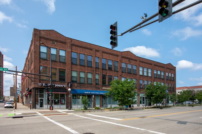 523 Jackson St in St. Paul, MN - Building Photo - Building Photo