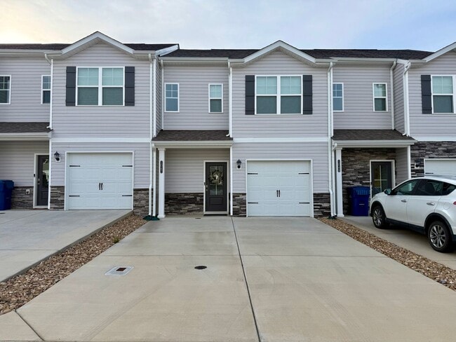 property at 1047 Saylors Pl