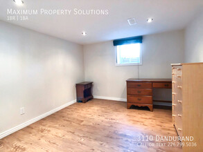 ALL INCLUSIVE Beautifully Renovated 1 Bedr in Windsor, ON - Building Photo - Building Photo