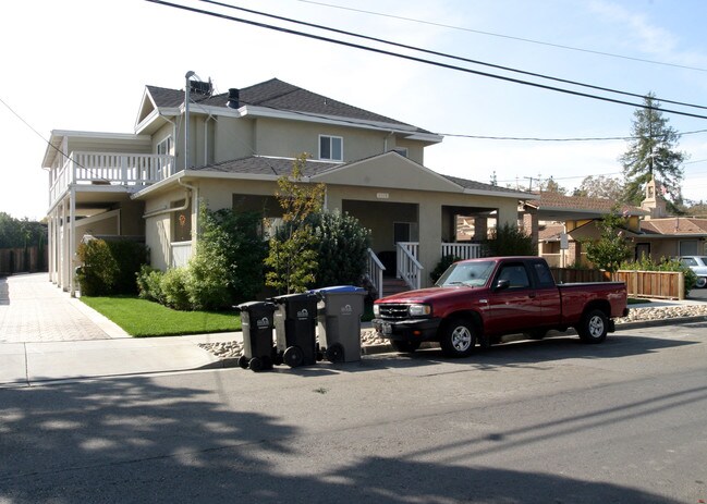 1115 Delmas Ave in San Jose, CA - Foto de edificio - Building Photo