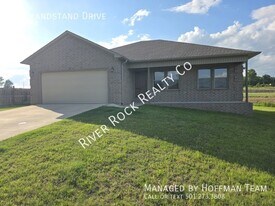 26 Grand Stand Dr in Austin, AR - Building Photo