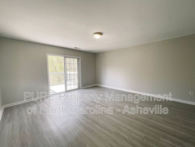 143 Carrion Ln in Candler, NC - Building Photo - Building Photo