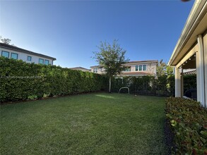 5915 Brookfield Cir E in Fort Lauderdale, FL - Building Photo - Building Photo