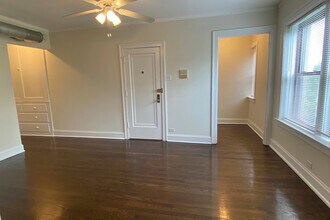 3321 N Lakewood Ave in Chicago, IL - Building Photo - Building Photo