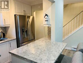 9 Holmstead Ct in Brampton, ON - Building Photo - Building Photo