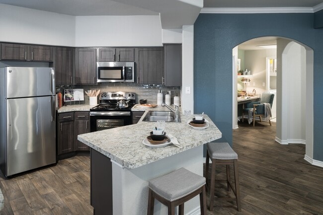 McDermott Place in Plano, TX - Foto de edificio - Building Photo