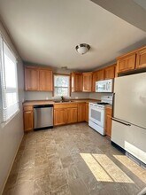 1504 NE Vine St in Madras, OR - Building Photo - Building Photo