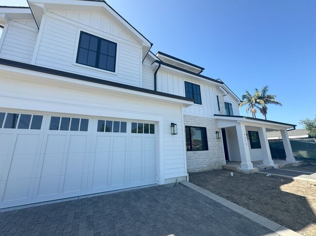 property at 3312 Kenilworth Dr