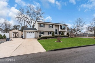 613 Champlain St in Toms River, NJ - Building Photo - Building Photo