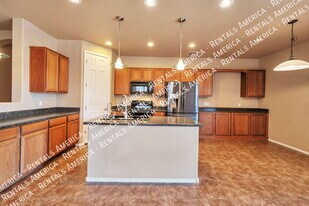 2243 W Mila Way in Queen Creek, AZ - Building Photo