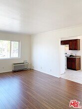 600 E Chevy Chase Dr-Unit -E in Glendale, CA - Building Photo - Building Photo
