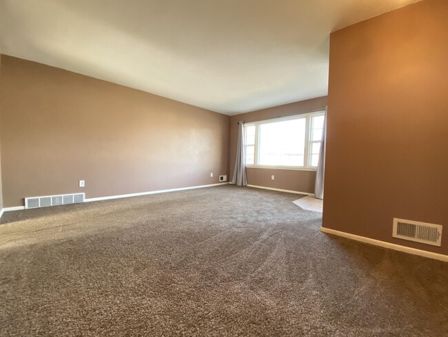 2512 18th Ave NW in Rochester, MN - Building Photo - Building Photo