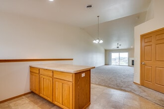 Marina View Apartments in Sturgeon Bay, WI - Foto de edificio - Interior Photo