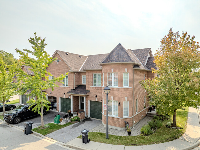 Meadowvale Villge in Mississauga, ON - Building Photo - Building Photo