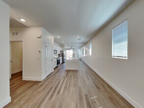 522 Silverbell Falls Pl in Henderson, NV - Building Photo - Building Photo