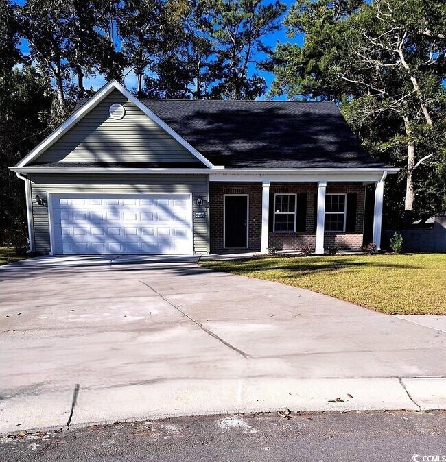 10400 Holland Ct in North Myrtle Beach, SC - Foto de edificio - Building Photo