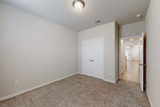 1017 Toledo Bend Dr in College Station, TX - Building Photo - Building Photo