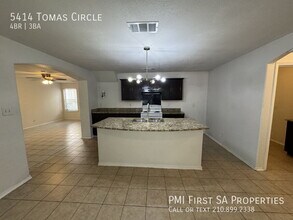 5414 Tomas Cir. in San Antonio, TX - Building Photo - Building Photo