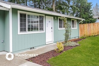 2611 SW 333rd Pl in Federal Way, WA - Building Photo - Building Photo