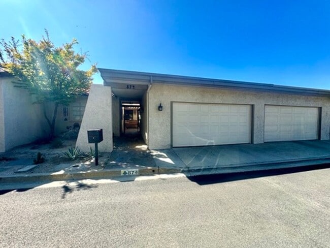 874 Highpoint Dr in Claremont, CA - Building Photo - Building Photo