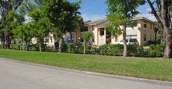 11451 NW 41st St Apartments