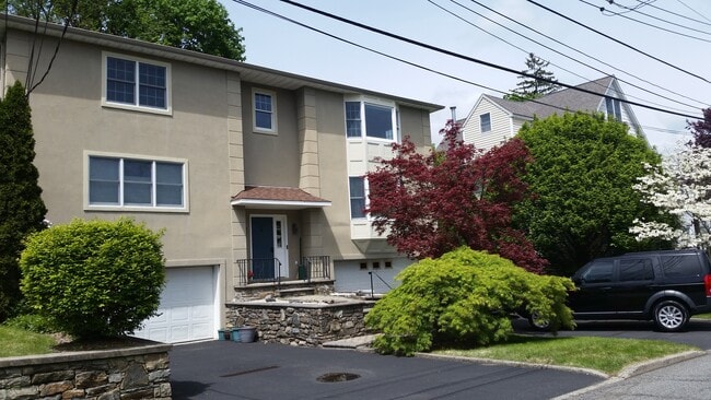 53 Prince St, Unit 2 FL