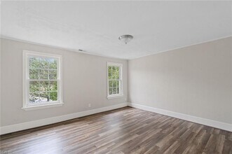 2140 Cedar Rd in Chesapeake, VA - Foto de edificio - Building Photo