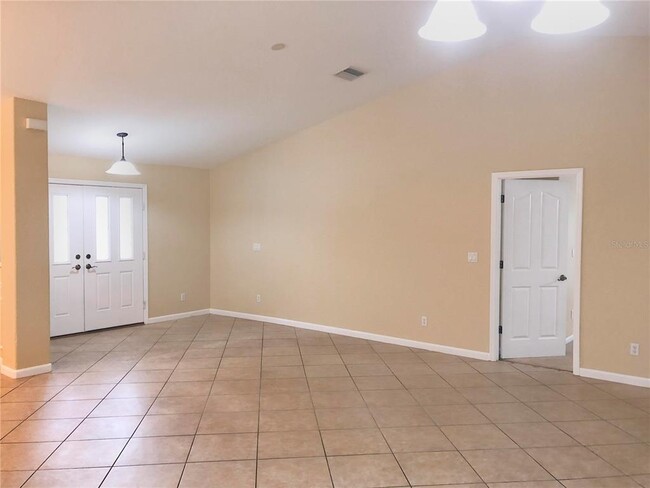 2005 Vilano Ave in North Port, FL - Building Photo - Building Photo