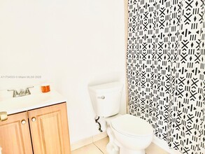 2099 NW 26th Ave in Fort Lauderdale, FL - Building Photo - Building Photo